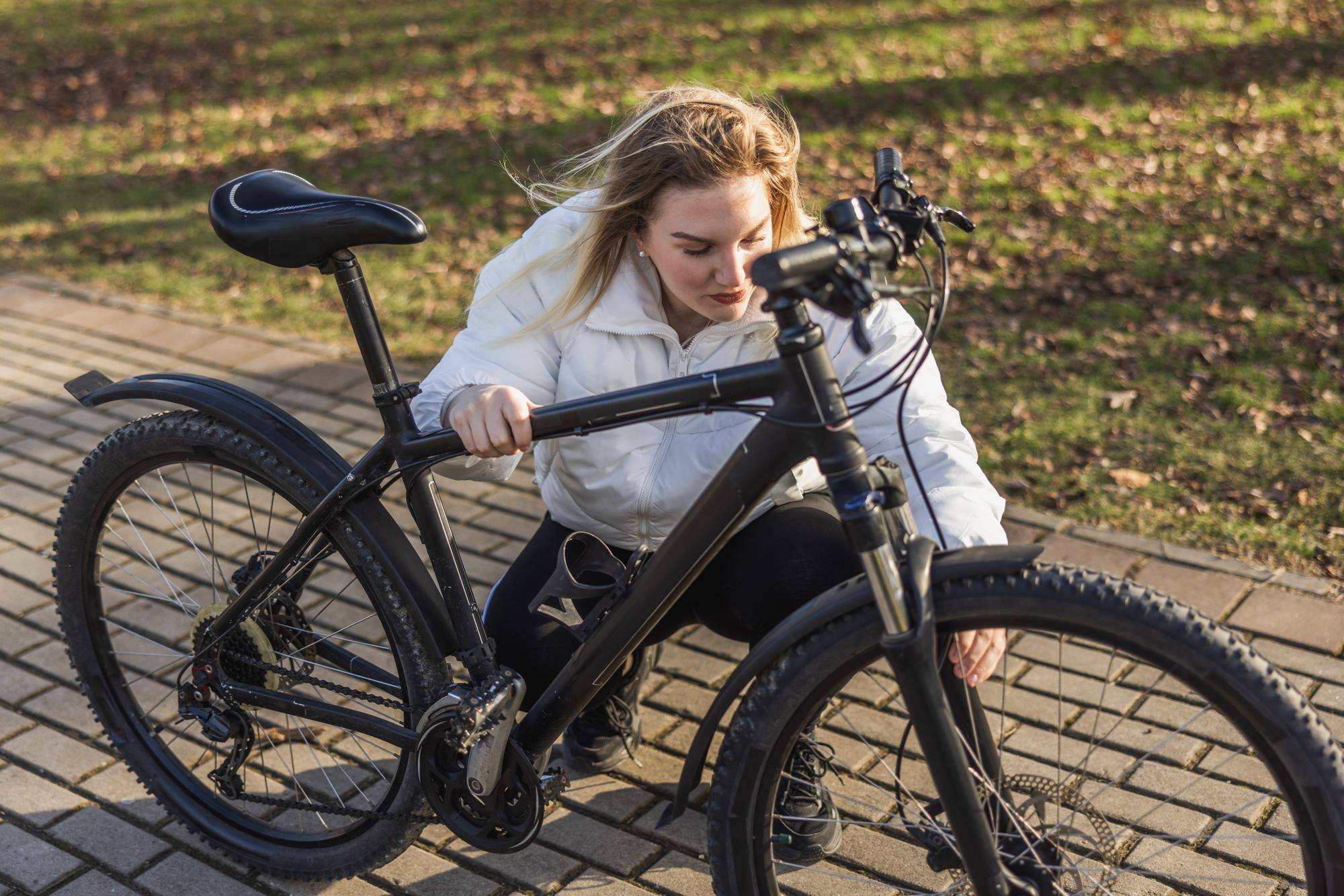 Jak oszczędny dynamiczny rower elektryczny zmienia codzienną mobilność